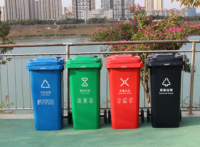 社区塑料垃圾桶
